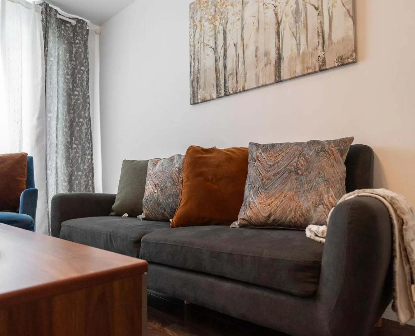 Apartment Comfortable Spacious House With Parking Brossard